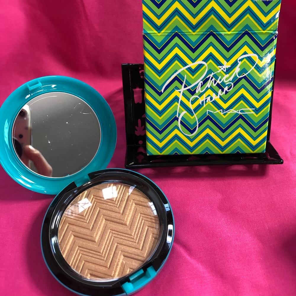 Mac x Patrick Star Highlighter
